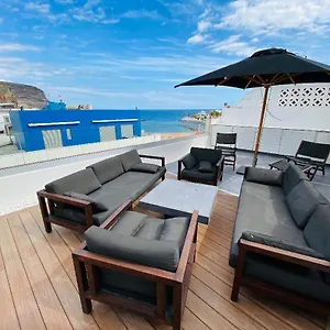 luxury-penthouse-with-ocean-and-beach-views-in-puerto-de-mogan.in-canary-islands.com/